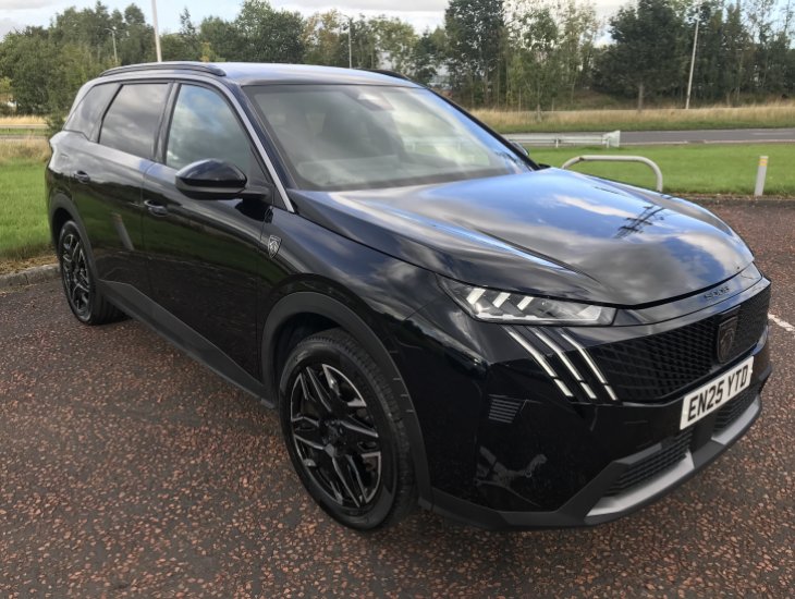 2025 Peugeot 5008